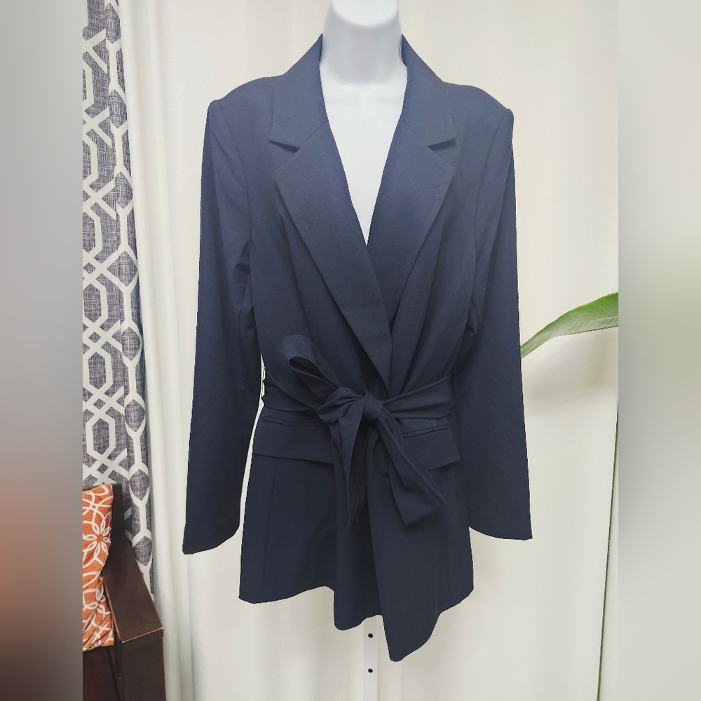 NWT Lane Bryant Women's Blazer with Tie Waistlane Size 16